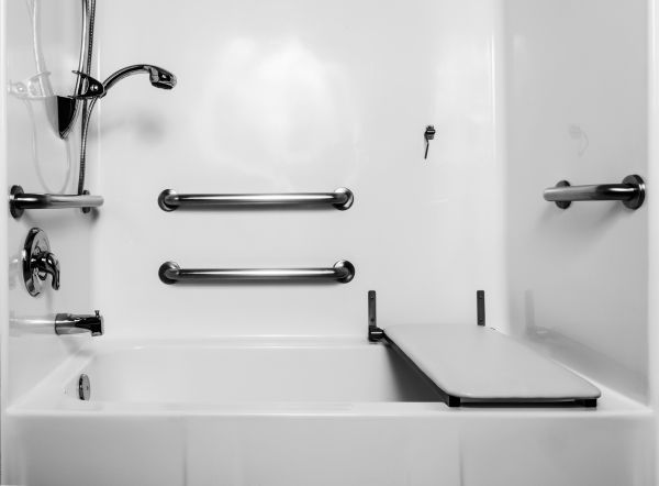 Accessible Tub Installation in Chardon