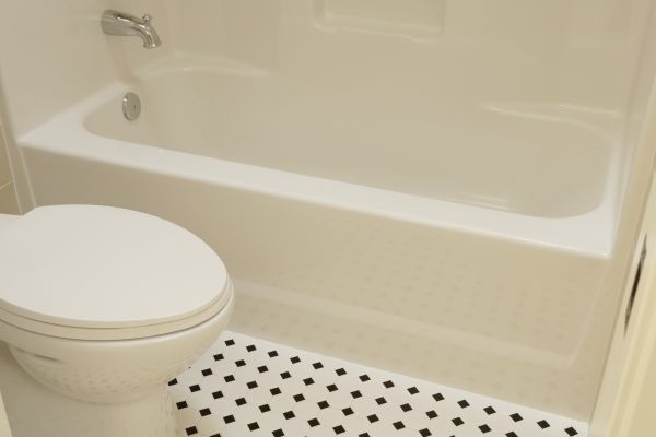 Fiberglass Tub Replacement in Chardon